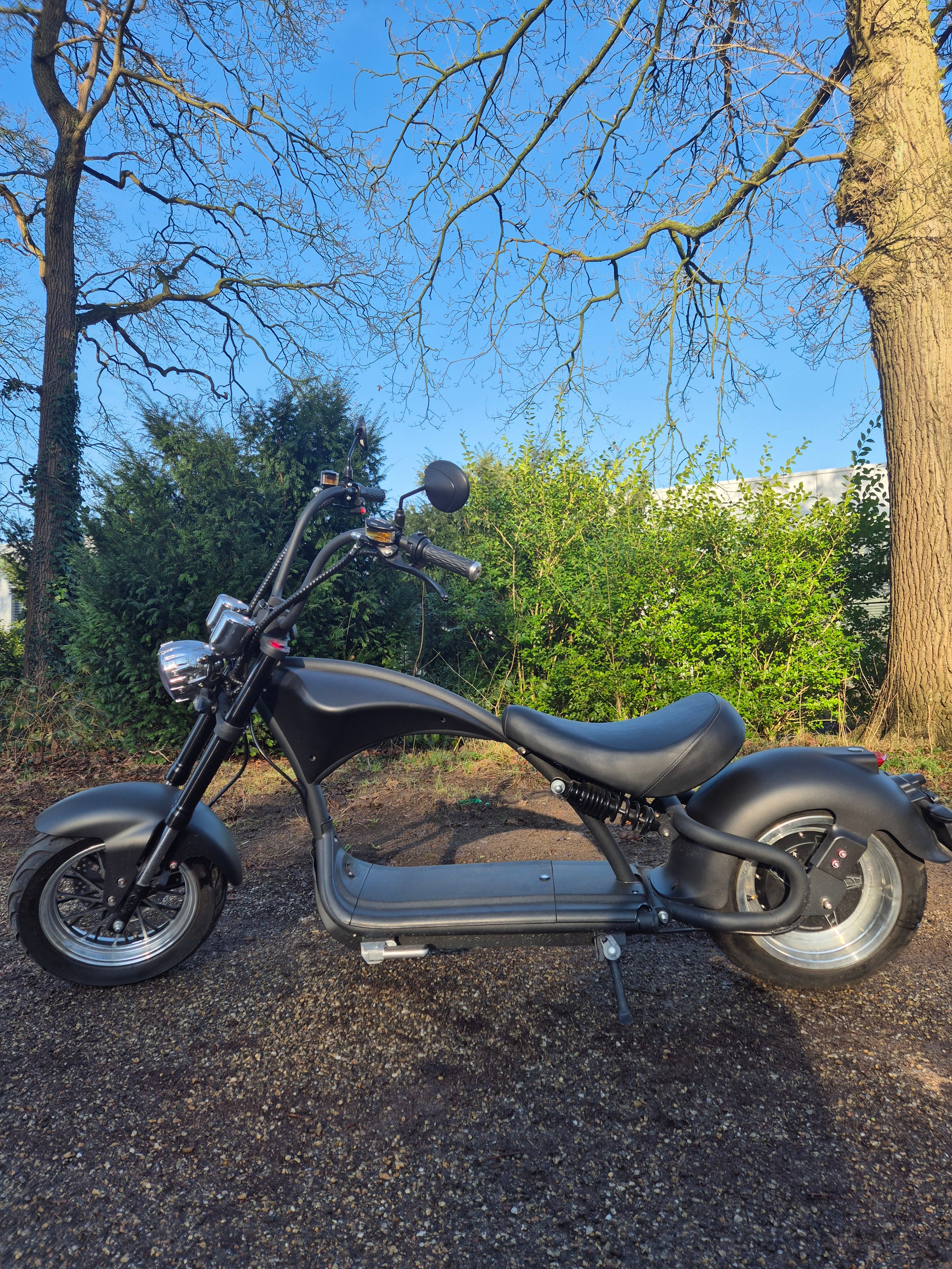 E-chopper M1P - Mat Zwart - 20AH