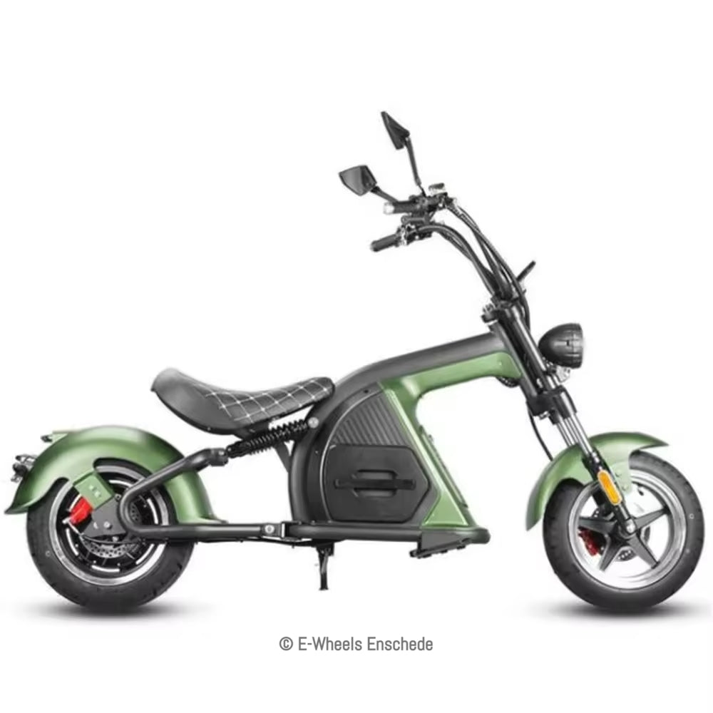 Combi-Deal! - E-chopper M8 - Elektrische scooter - Telefoonhouder + 30AH Batterij